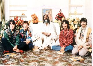 The_Beatles_with_the_Maharishi_Mahesh_Yogi_in_1968-a-42_1431966043892